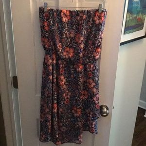 NWT Express Floral Dress. Size Medium.